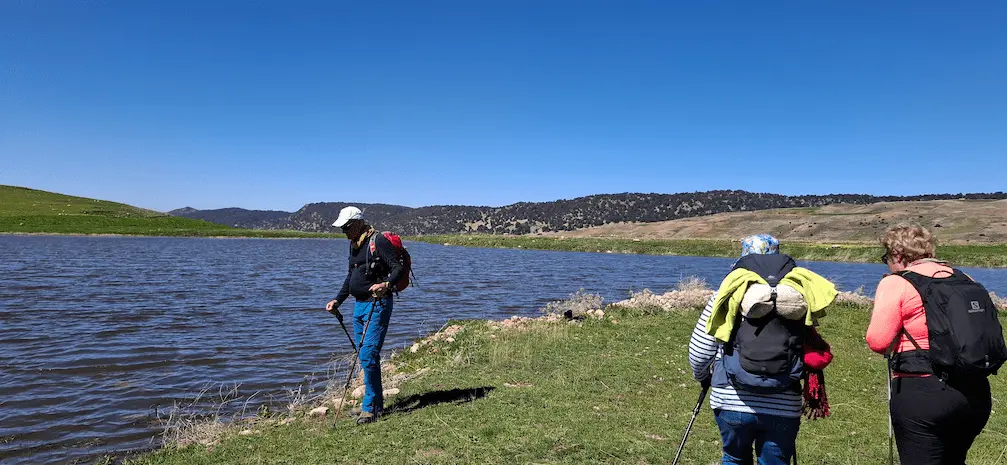 randonnee dans le moyen atlas entre lacs et bergeries berberes