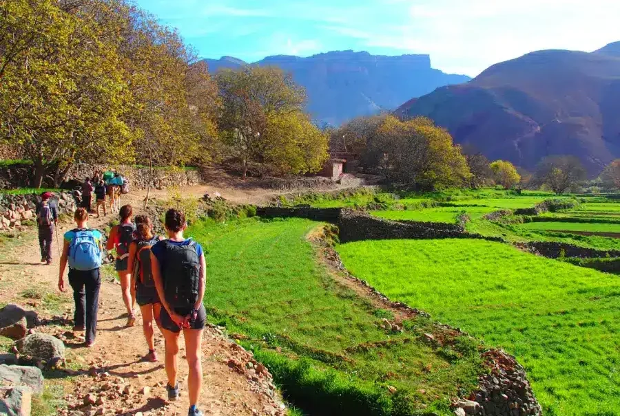 trek-famille-vallee-heureuse-maroc trekking en famille Ait Bougmez Maroc