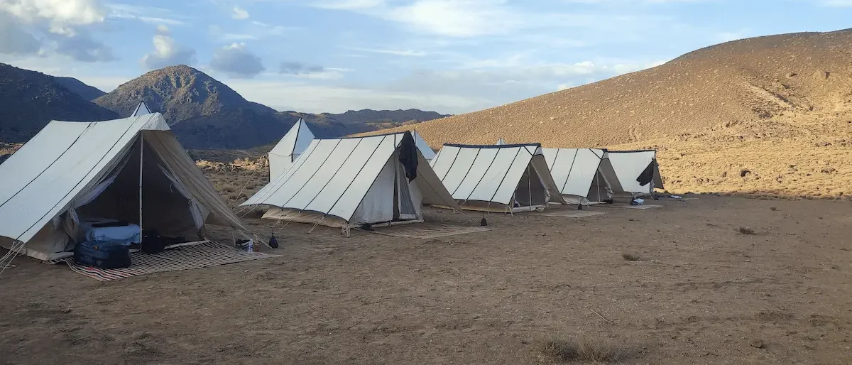 voyages-trek-bivouac-de-luxe bivouac de luxe mobile dans les montagnes de l'Atlas