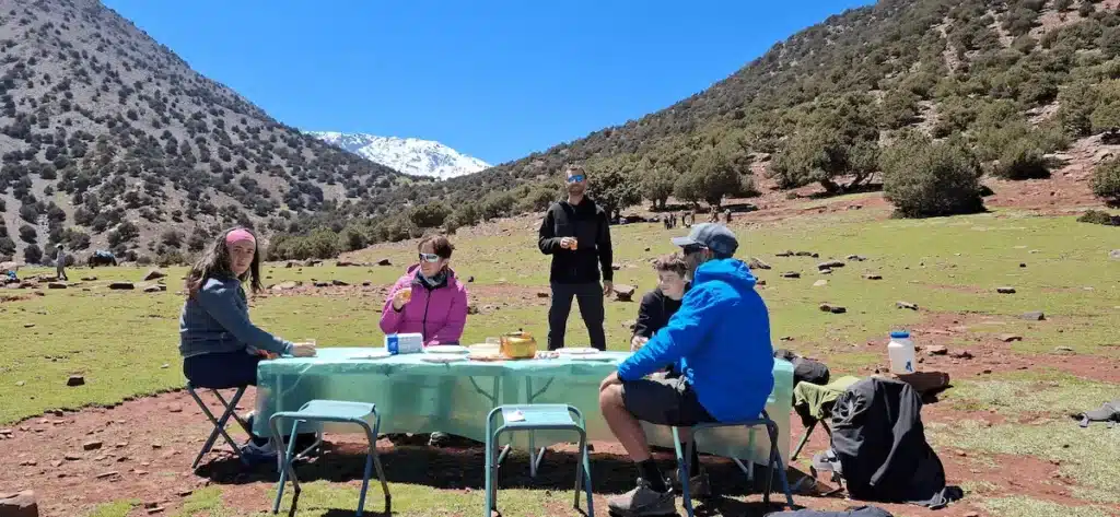 Pause midi en trek 2 jours ascension du Toubkal