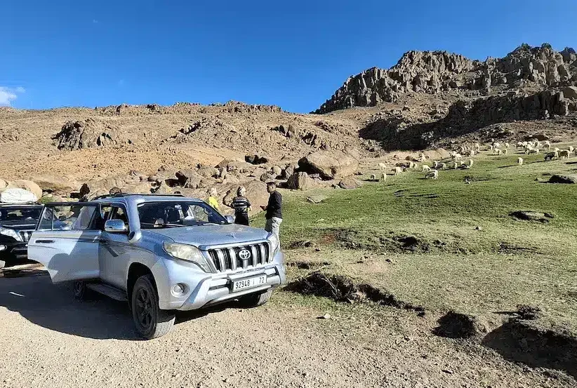 les bergeries du massif Siroua pendant un circuit 4x4 sans chauffeur au Maroc